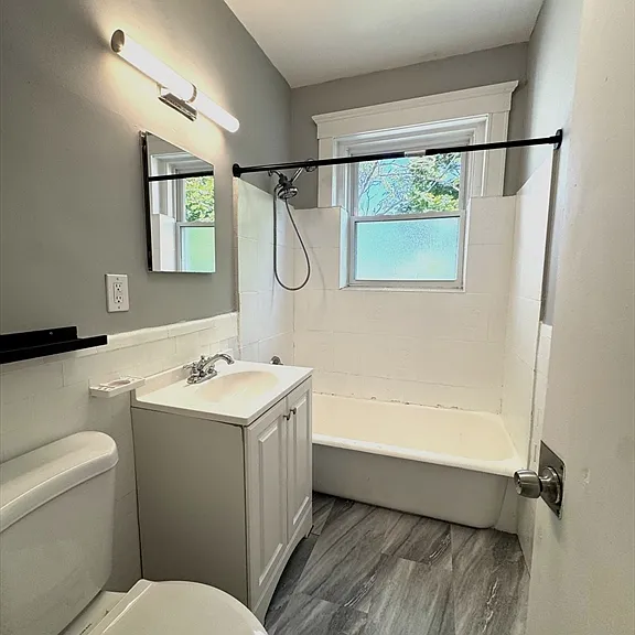 15 Huss Ct #304 — Photo 6