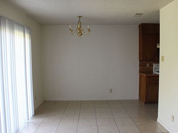 5th image of 1704 Bundrant Dr APT B