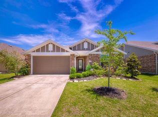 6622 Hunters Trace Ln, Baytown, TX 77521