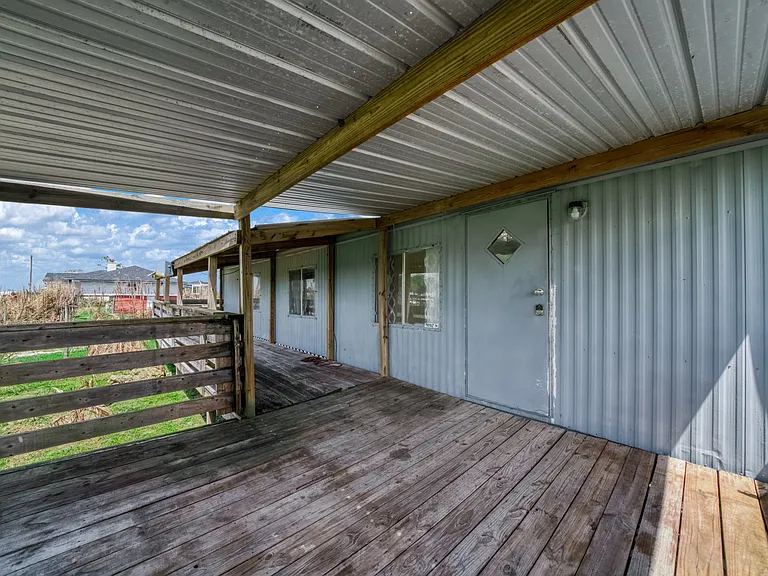 mobile home front porch