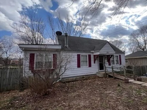 1401 W 25th St S, Independence, MO 64052