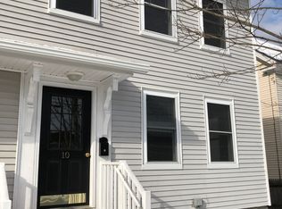 10 Spring St #10, Newmarket, NH 03857