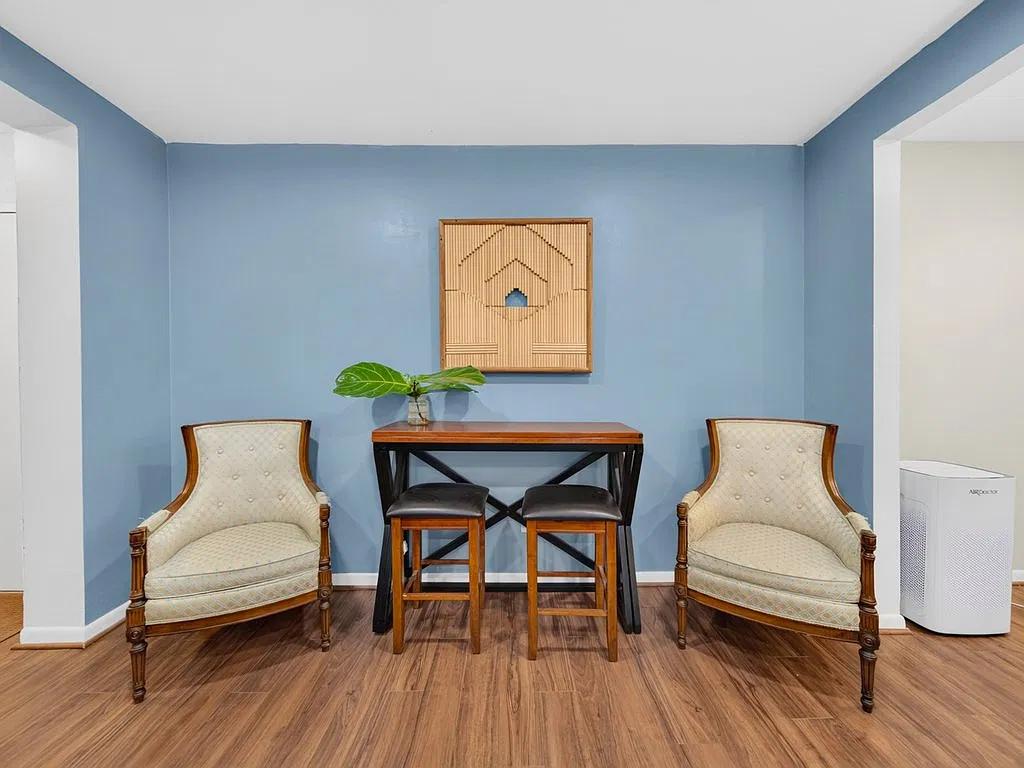 3 bed, 1282 sqft, $3,500 — Photo 3