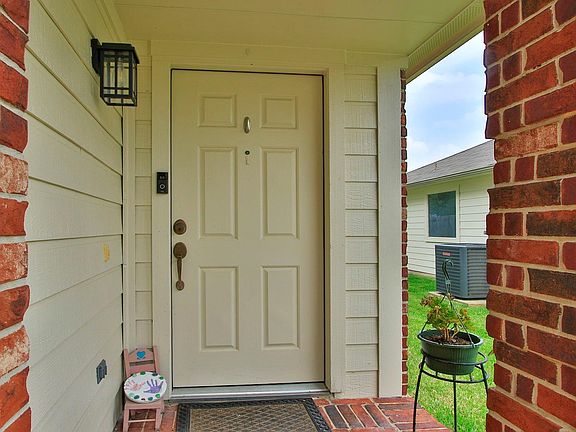 2nd image of 15846 Little Miss Creek Dr
