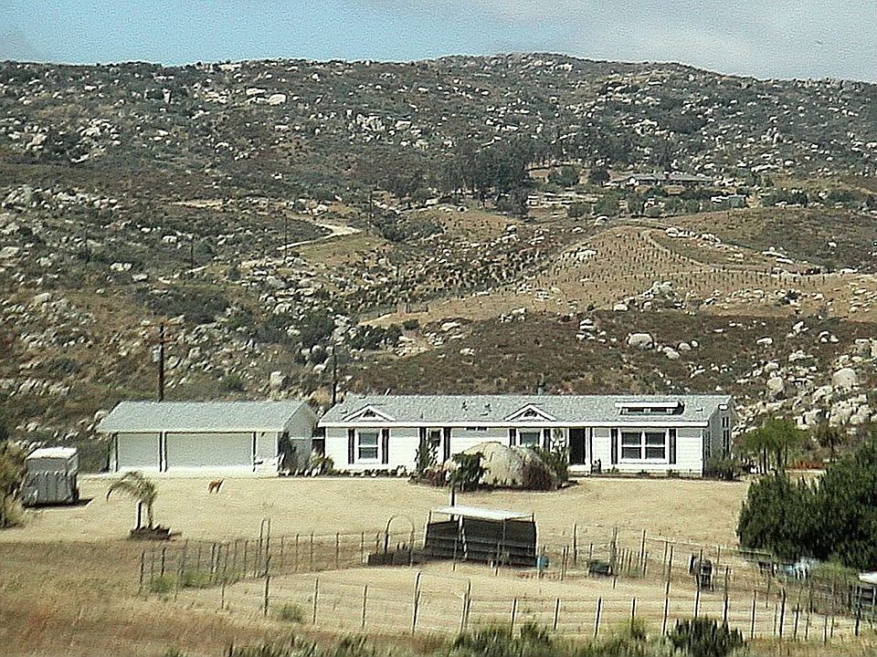 Schard Way in Hemet