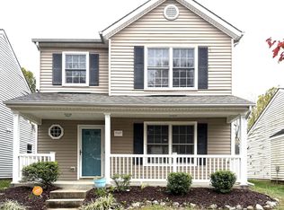 7127 Black Mountain Dr, Louisville, KY 40228