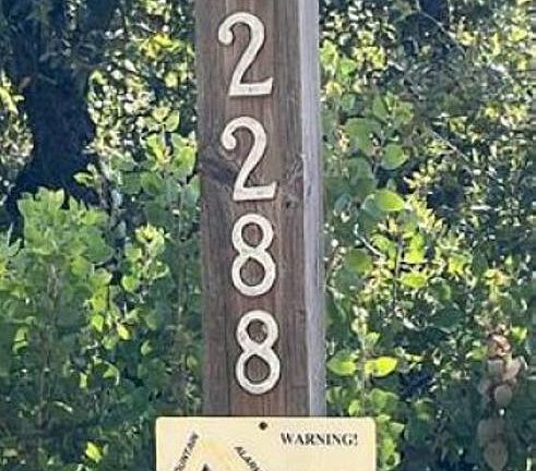 3rd image of 22288 Gunsight Rd