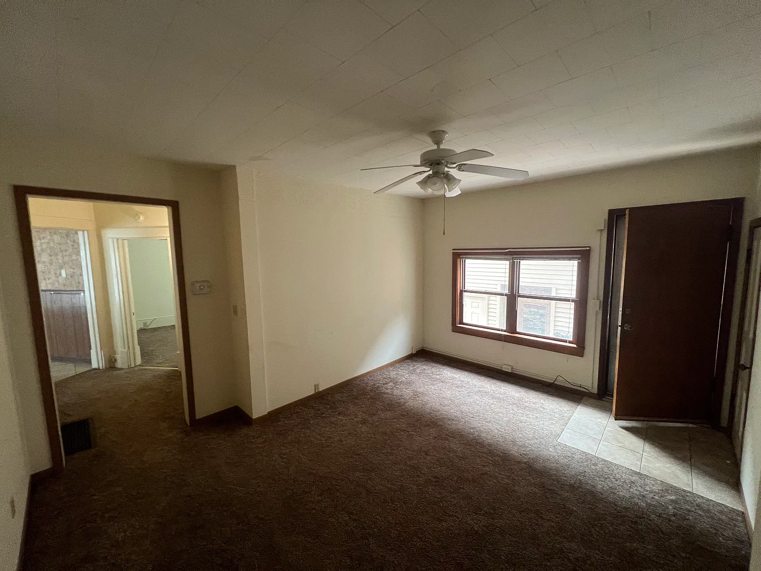 2 bed, $995 — Photo 4