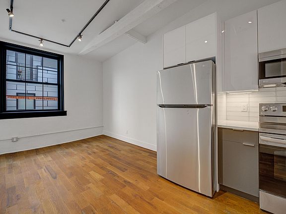 4th image of 1839 N Howard St #309