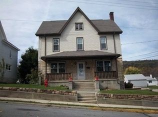 500 Locust St, Roaring Spring, PA 16673