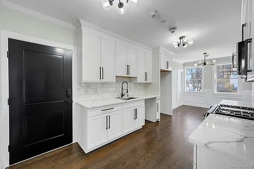 74 Nelson Ave #4 Photo 1