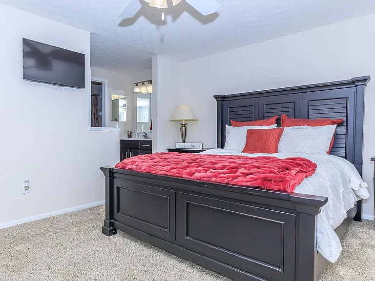 Park Club Townhomes — Photo 38