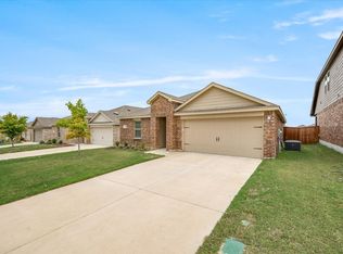 805 Fueller Dr, Aubrey, TX 76227