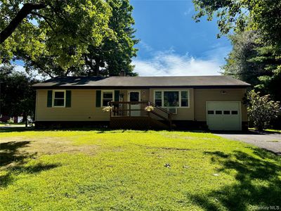 11 Cambridge Drive, Red Hook, NY, 12571