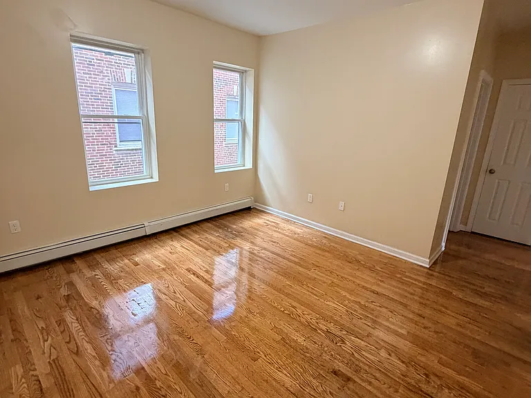 310 Edgewood Ave #3 — Photo 1