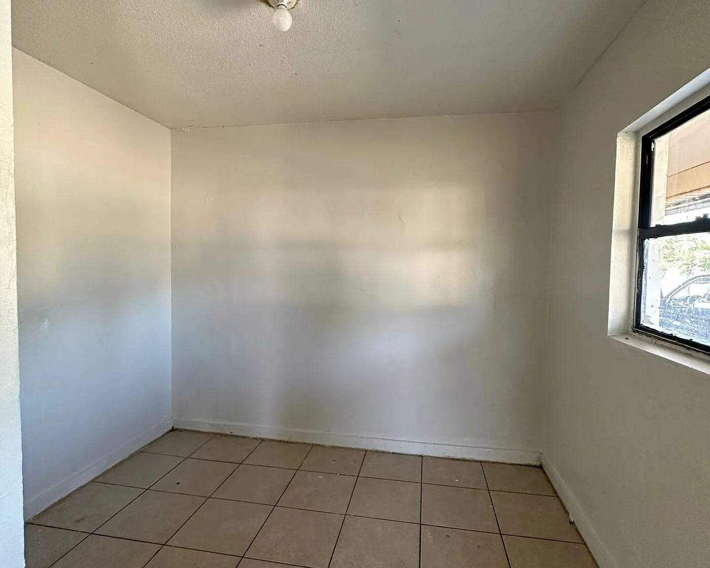2 bed, $850 — Photo 3