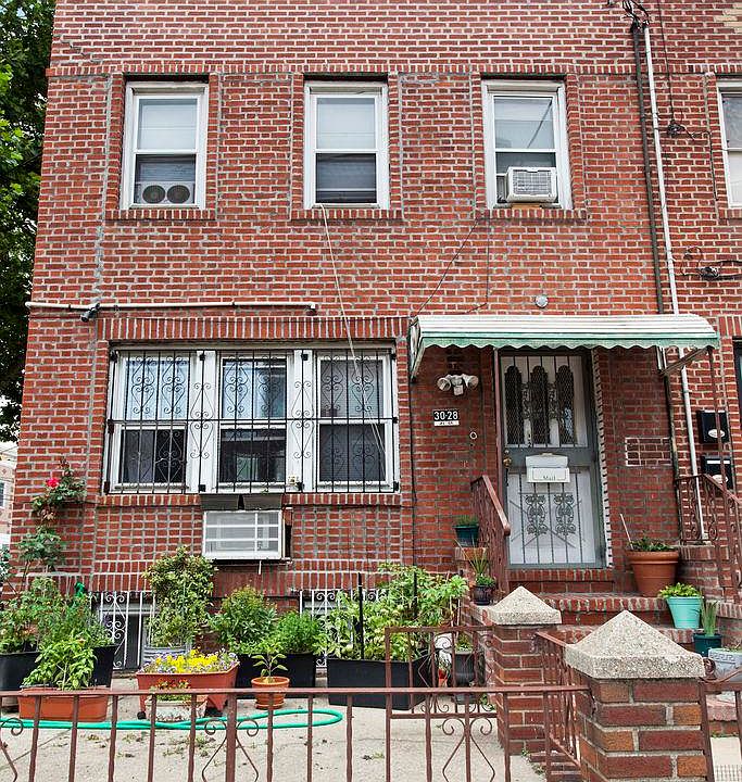 2nd image of 3028 21st St