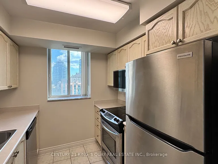 1 Pemberton Ave #2207 — Photo 20