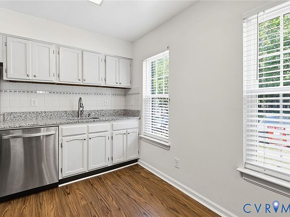 3rd image of 1699 Heritage Hill Dr