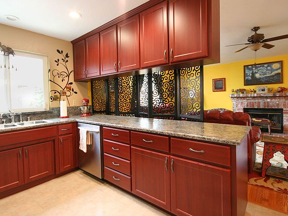 5th image of 3701 Rollins Way