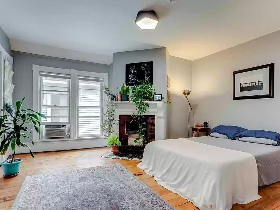 1st image of 2444 Garfield Ave #2