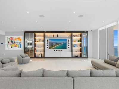 10225 Collins Ave APT 1402, Bal Harbour, FL, 33154
