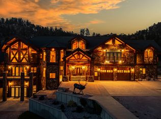 808 Oil Creek Rd, Newcastle, WY 82701