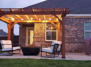 911 Wheat Ridge Dr, Prattville, AL 36066