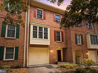 302 Brighton Cir, Devon, PA 19333