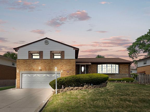 2nd image of 241 Silver Ln