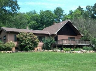 2 Lois Ln, Hampton, NJ 08827