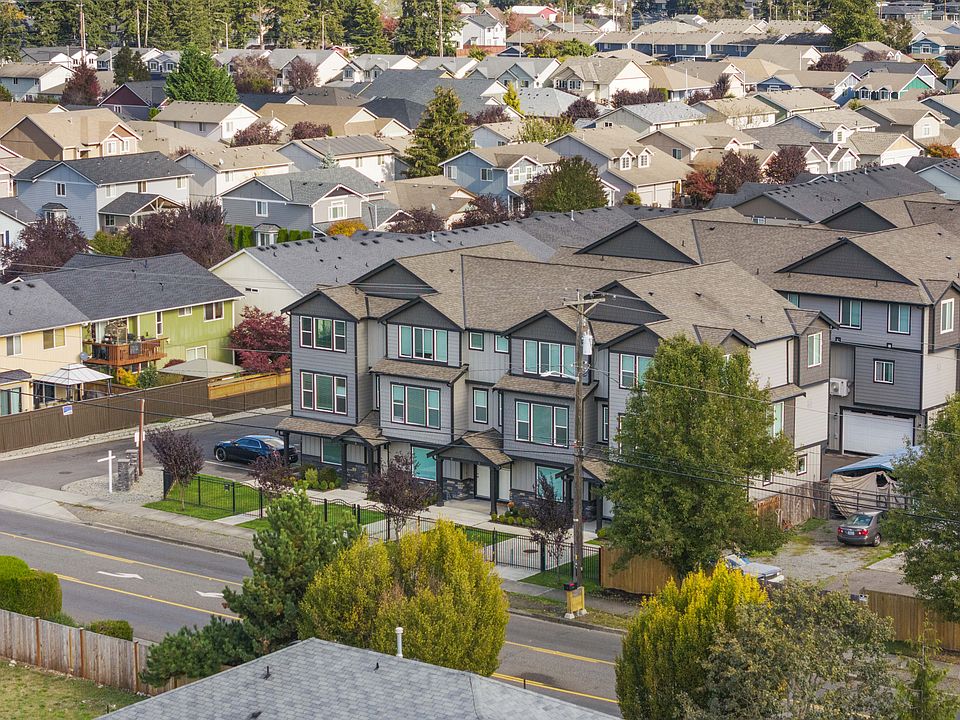 Rainier View Court