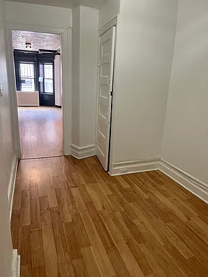 Rented by Alexander Bilu, LREB | media 13