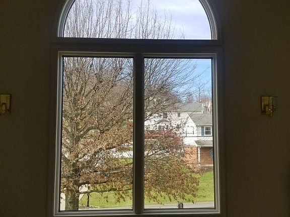 5th image of 3110 Sylvan Dr