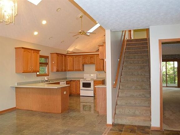 3rd image of 2916 Forest Glen Ct