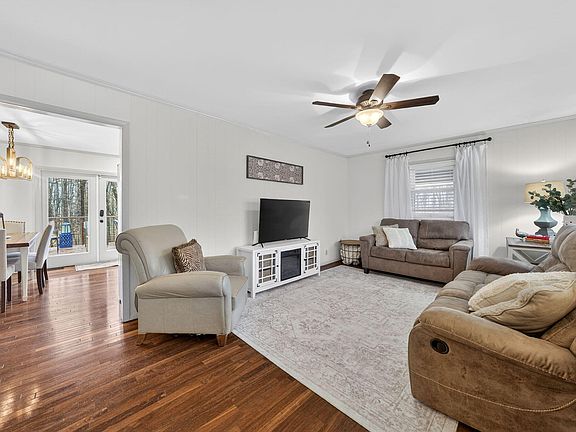 5th image of 2808 Carpenter Pond Rd