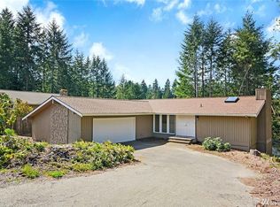 905 NE Rimrock Dr, Bremerton, WA 98311