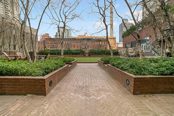 Sold by Highline Residential | media 14