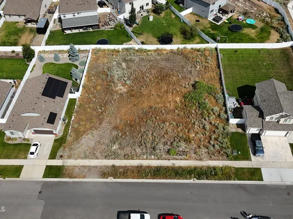 3264 N Van Winkle St, Post Falls, ID 83854