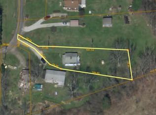 Shank Rd, Saint Clairsville, OH 43950