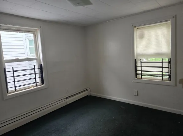 75 Collins St, Lynn, MA 01902