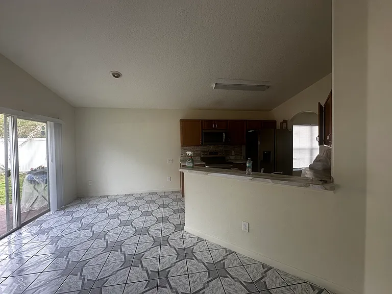 3107 Cranes Cove Loop — Photo 9