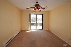 2nd image of 850 Des Plaines Ave APT 302