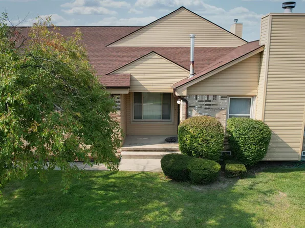 41334 Ambercrest Dr, Sterling Heights, MI 48314