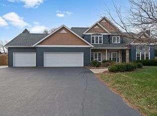 4940 E Ashelford Dr, Byron, IL 61010