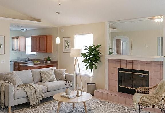 3rd image of 6933 Huntington Woods Cir W