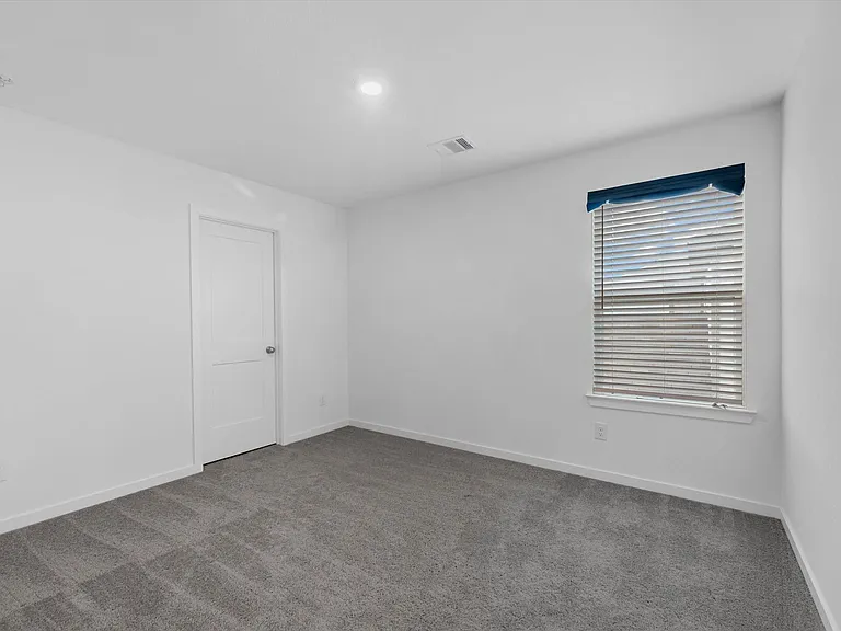 3914 Windy Whisper Dr — Photo 18