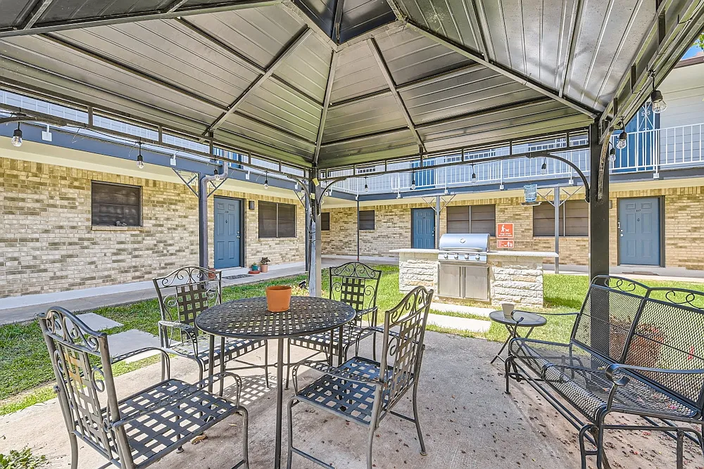 Shoal Creek North — Photo 4