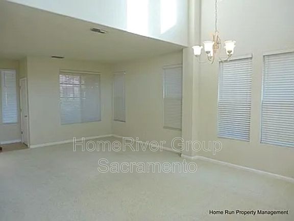 4th image of 1185 Galston Dr