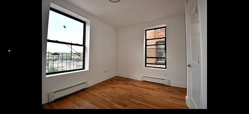 1019 Southern Blvd Photo 1